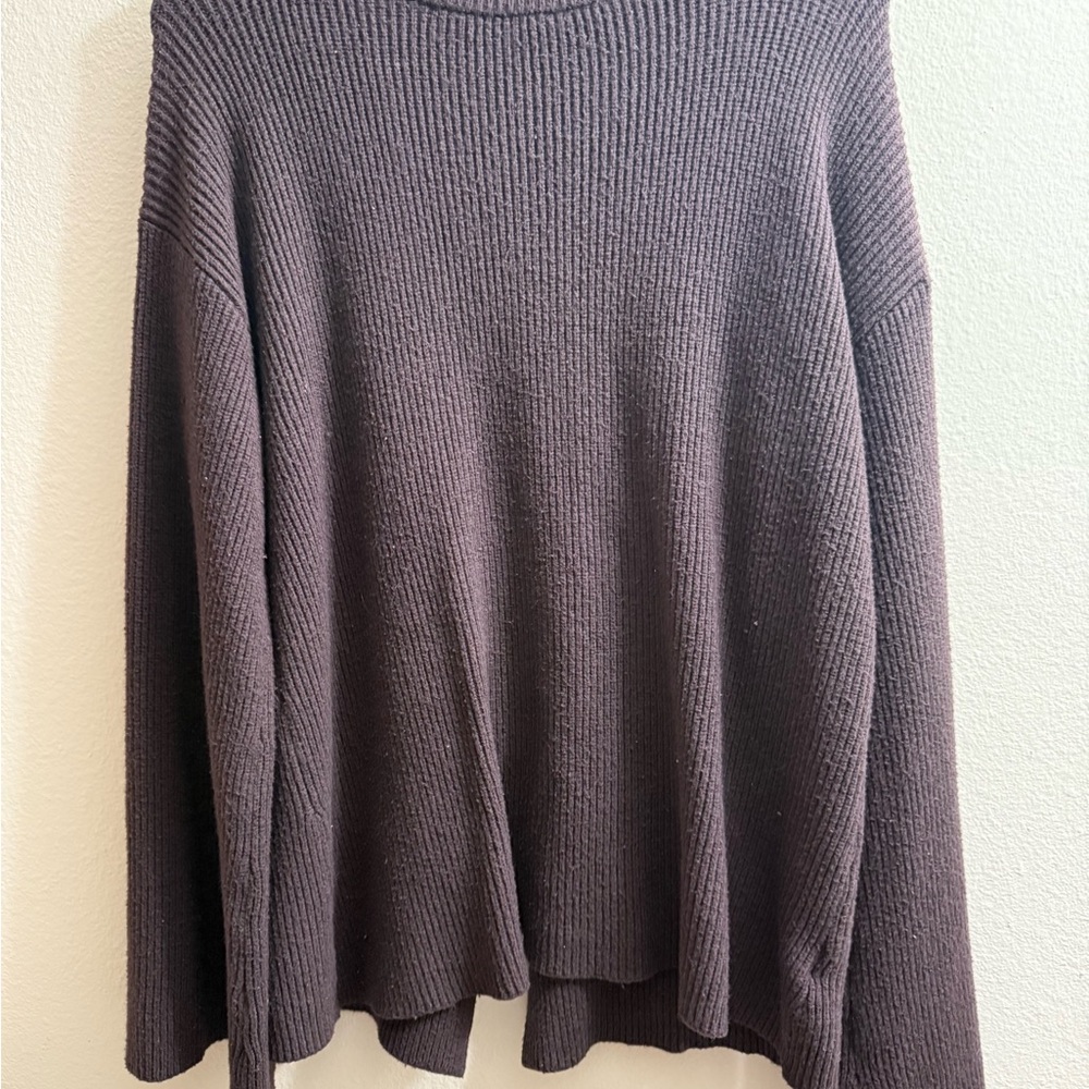 Women’s sweater bundle - Picture 7 of 12